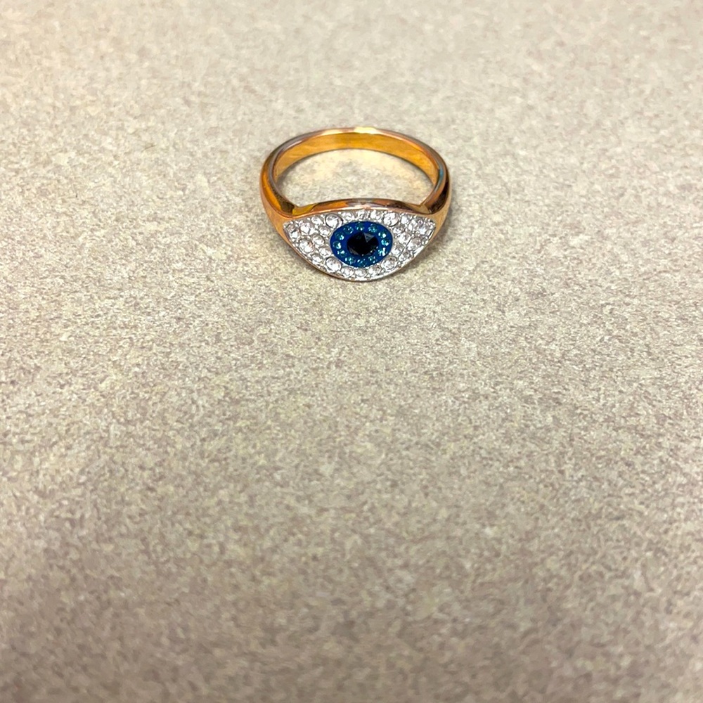 Swarovski evil eye ring size 7